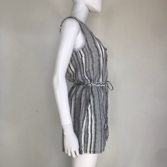 Universal Thread S Romper - Picture 8 of 14